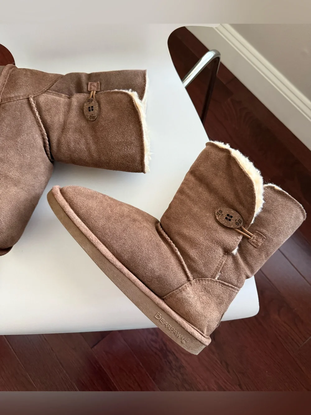 Bearpaw Brown Shearling Wool Suede Leather Winter Boots Women’s Size 9